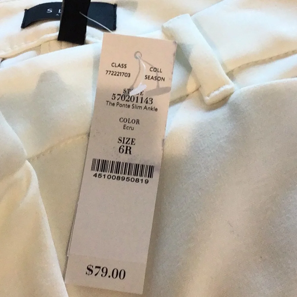 White House Black Market Ivory Cropped Ankle Pants